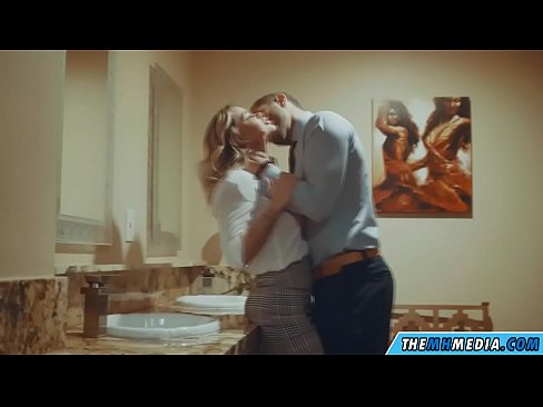 ❤️ Thaum ib tug busty blonde ntxias koj nyob rau hauv ib tug pej xeem chav dej ☑  porn  ntawm hmn.nicepornphotos.ru%  ☑